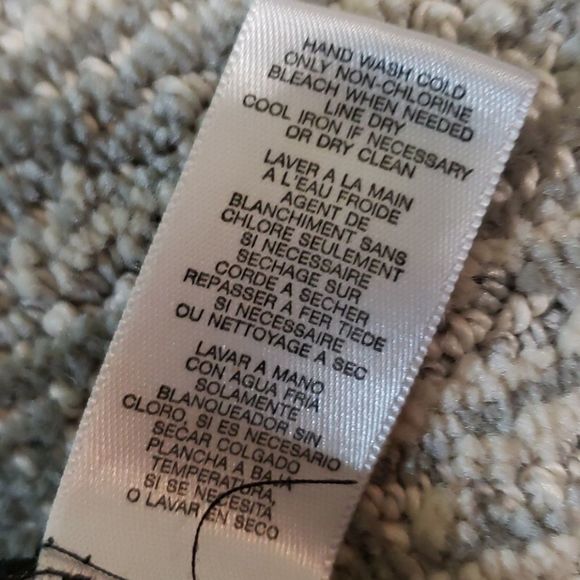 Michael kors black and white sleeveless top - Picture 7 of 7